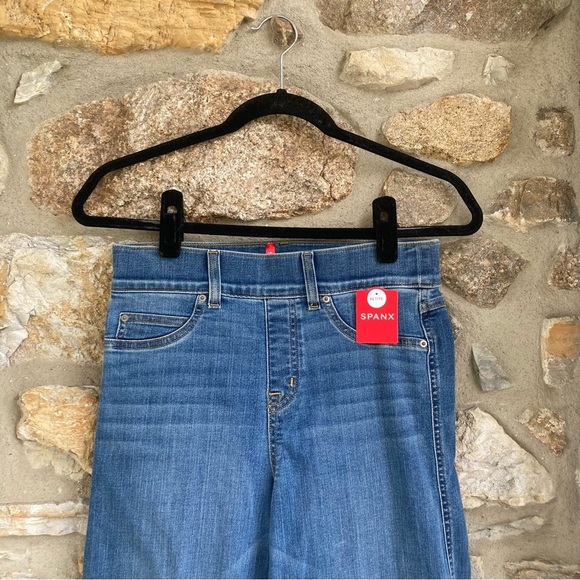 NWT SPANX Seamed Front Wide Leg Jean in Vintage Indigo $168 Womens Small - Picture 3 of 14